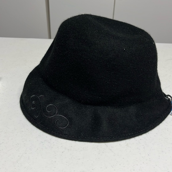 Wool Embroidered bucket hat Black - Picture 8 of 12